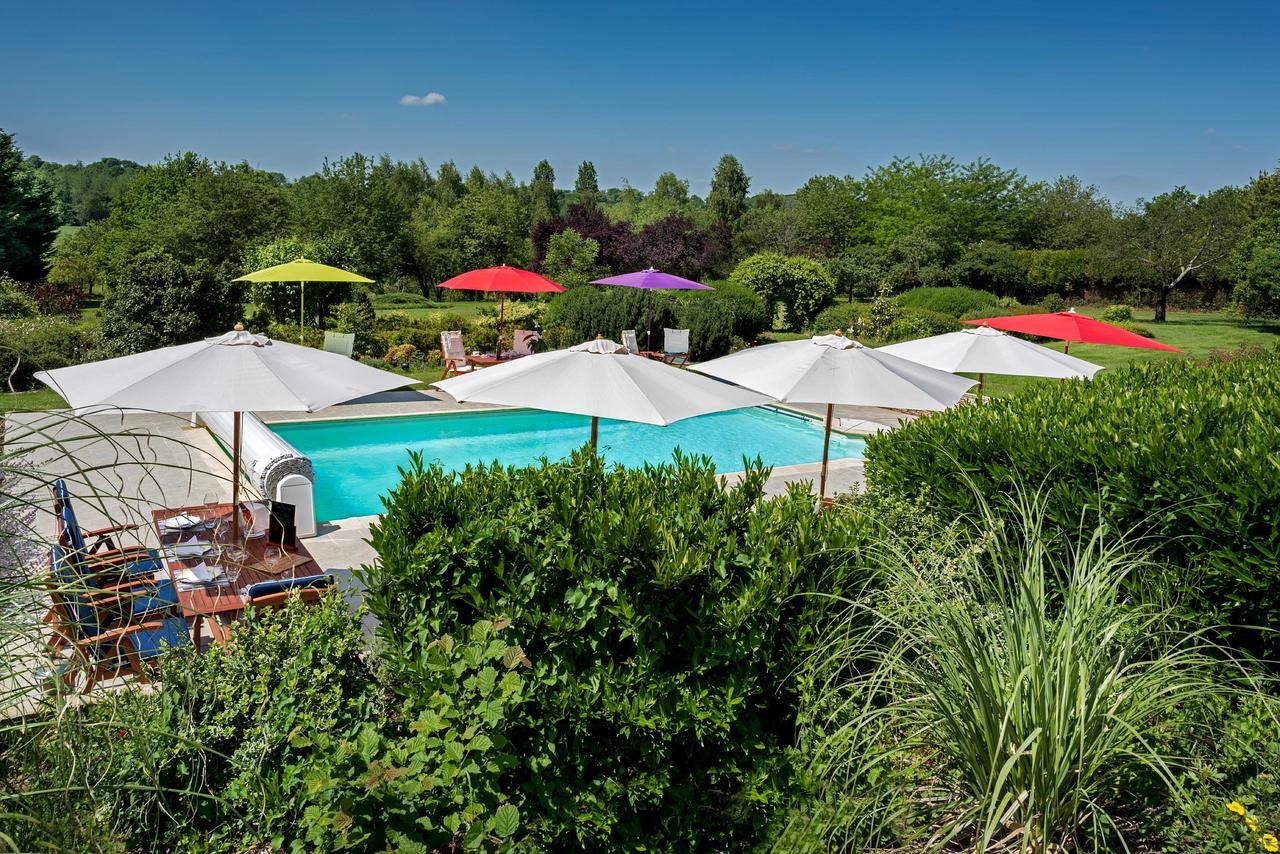 Domaine Du Bois Des Anges Acomodação com café da manhã Germigny-l'Eveque Exterior foto