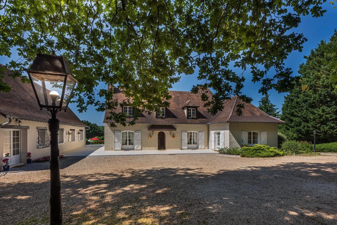 Domaine Du Bois Des Anges Acomodação com café da manhã Germigny-l'Eveque Exterior foto